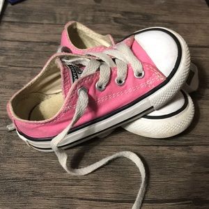 Converse Toddler Girl Size 6 pink shoes
